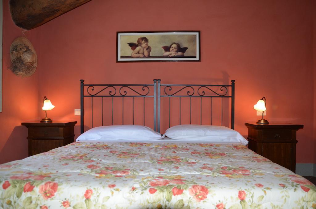 Agriturismo Al Podere Di Rosa Lucca Bilik gambar